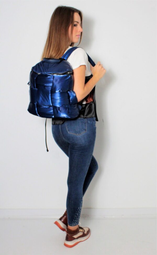 mochila anorak azul